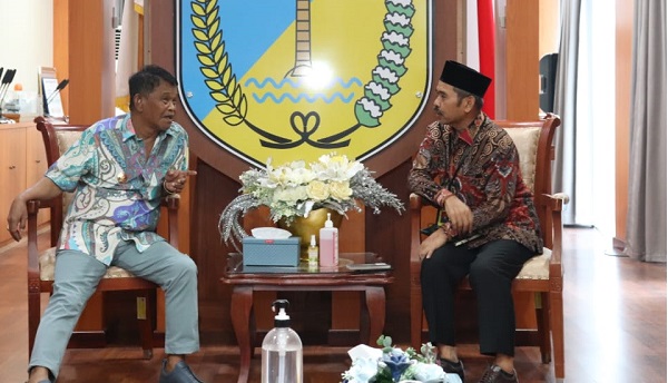 Ketua Bawaslu Sulteng Ajukan Tiga Permohonan ke Gubernur Rusdy saat Audensi