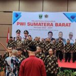 Pelantikan Ketua PWI Sumbar, Atal S Depari Minta Pengurus Bersatu Kembali