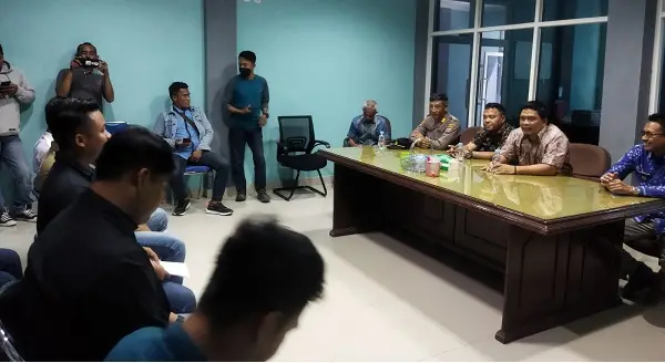 FPST Desak Disnakertrans Sulteng Audit PT GNI