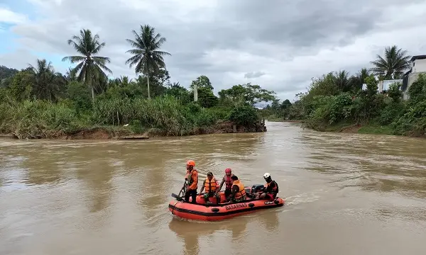 Terjatuh dari Rakit, Dua Orang Hanyut di Sungai Kongkomos Tolitoli