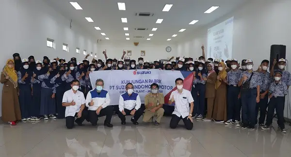 Suzuki Target di 2023 Edukasi 4.000 Pelajar Inovasi Industri Otomotif