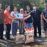 PT Vale Serahkan Bantuan untuk Korban Kebakaran di Desa Puubunga, Kolaka