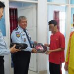 Ceriakan Bulan Ramadan, LPKA Palu Hadiahi Anak Binaanya Seragam Sekolah dan Pakaian Baru