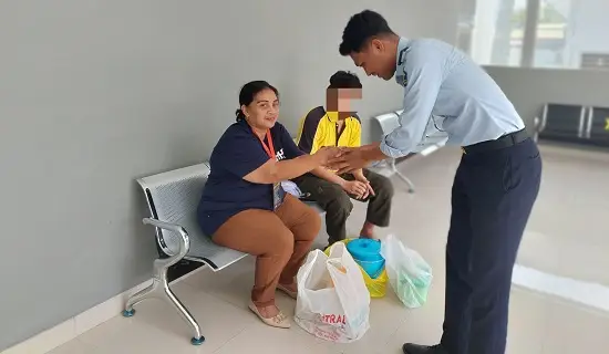 Petugas LPKA Palu Suguhkan Pelayanan Ramah kepada Masyarakat