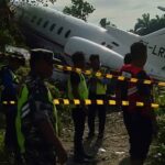 Pesawat Jet Membawa Empat WNA Keluar dari Landasan Pacu Bandara Morowali