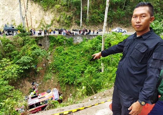 Penumpang Bus Rombongan Santri Gontor  yang Jatuh di Jurang Kebun Kopi Parimo Sudah Dievakusasi