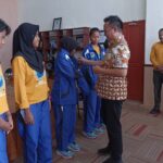 Bupati Morut Melepas Lima Atlet Dayung ke Kejurnas Pekanbaru Riau