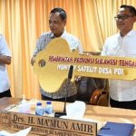 Wagub Sulteng Serahkan Bantuan 56 Unit Rumah bagi Penyintas di Desa Poi Sigi