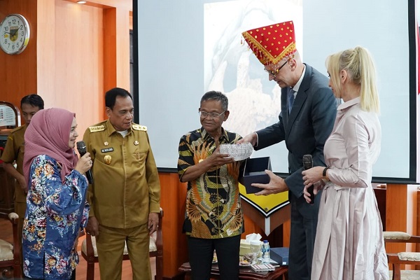 Dubes Republik Ceko akan Bentuk Konsulat di Kota Palu