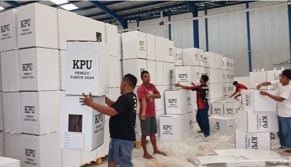 KPU Parimo Mulai Merakit Kotak Suara Pemilu 2024