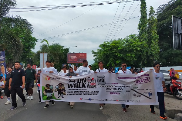 Bawaslu Sulteng Gelorakan Lawan Politik Uang di Fun Walk Pengawasan Partisipatif