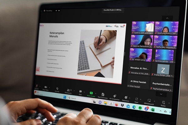 Telkom DigiUP Bantu 900 Siswa SMA dan SMK Peroleh Sertifikasi dari BNSP