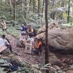 Tiga Hari Menyusuri Hutan Pagimana Banggai Mengawal Logistik Pemilu 2024