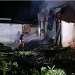 Empat Unit Bangunan Perumahan Guru SD Bambalemo Parimo Hangus Terbakar 