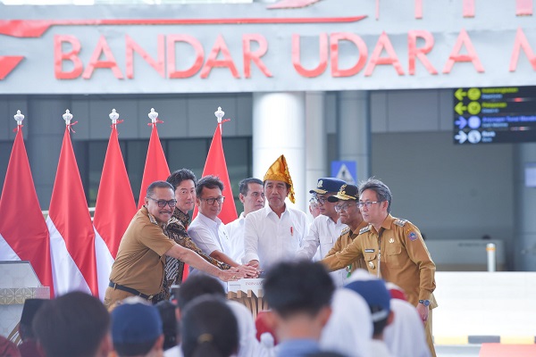 Gubernur Rusdy Mastura Dampingi Presiden Jokowi Meresmikan 4 Bandara di Sulteng