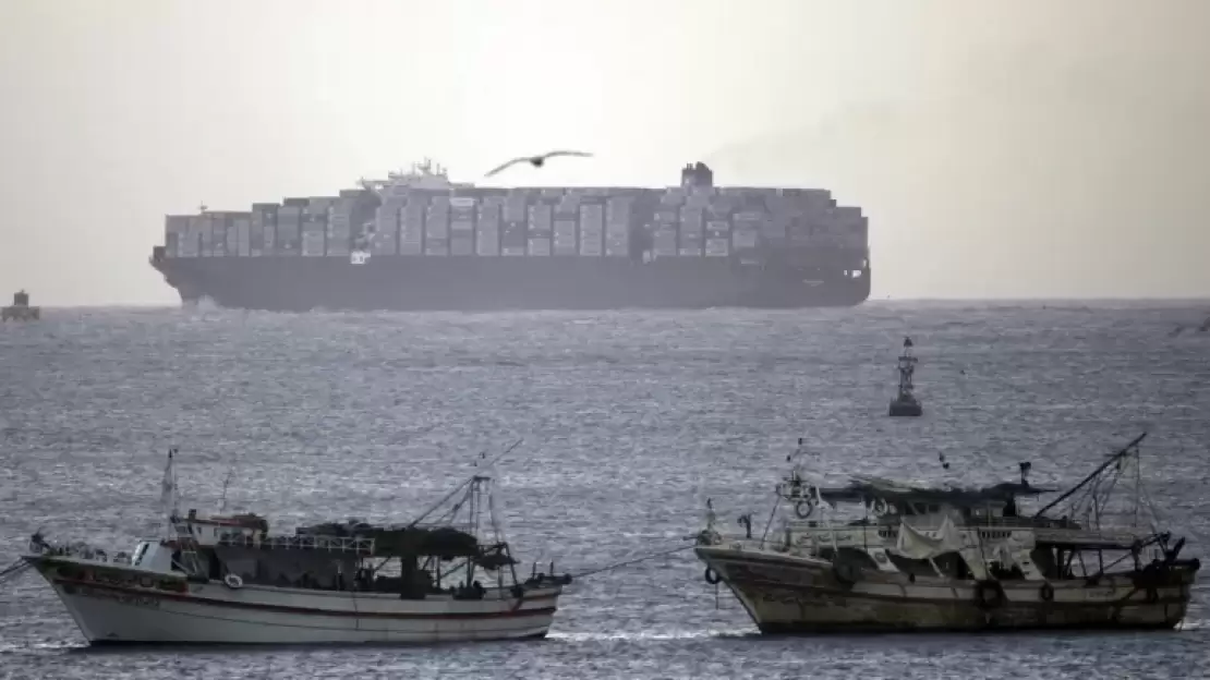 Houthi Mencegah Kapal-Kapal yang Terkait dengan Israel Melintas dari Samudera Hindia Menuju Tanjung Harapan