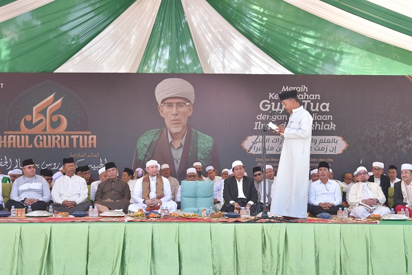 Gubernur Sulteng Hadiri Acara Puncak Haul ke-56 Guru Tua