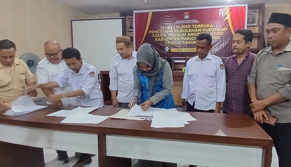 KPU Parimo Tetapkan 40 Calon Terpilih Anggota DPRD Hasil Pemilu 2024