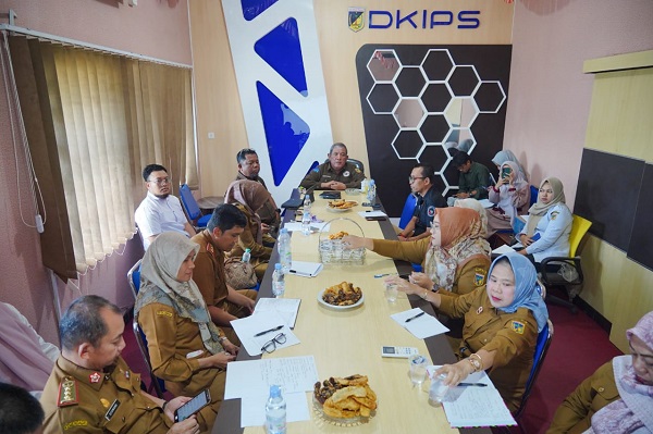 Kadis Kominfo Santik Sulteng Pimpin Rapat Persiapan Rakor Kominfo dan PPID 2024