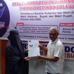 Rusdy Mastura Kembalikan Formulir Penjaringan Bacagub Sulteng di 3 Parpol