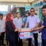 Bupati Delis Salurkan Bantuan kepada Korban Kebakaran di Kampung Bugis Kolonodale, Morut