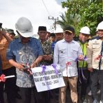 Gubernur Sulteng Tinjau Ruas Jalan Momunu-Air Terang Buol