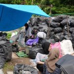 Emak-Emak di Bahodopi Morowali Bisa Menabung dari Hasil Tukar Sampah Plastik