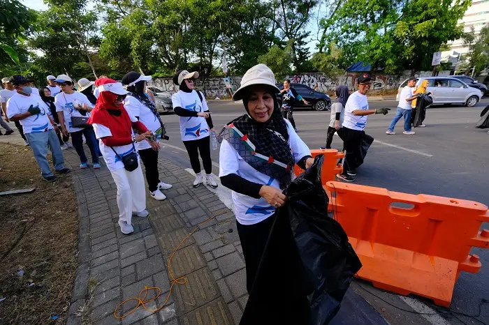 Purnabakti PT Vale Ramaikan HUT 56 Sinergi Lestari, Jalan Santai dan Aksi Bersih di Losari