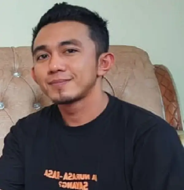 Jeffisa – Ruben Mendaftar di Hari Kedua Pendaftaran di KPU Morowali Utara Usai Deklarasi