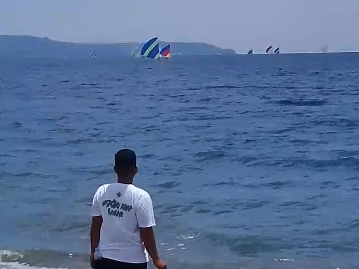 Lomba Perahu Layar Meriahkan HUT Ke-19 Desa Lero Tatari Donggala