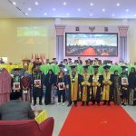 UIN Datokarama Palu Berikan Penghargaan kepada Enam Lulusan Berprestasi