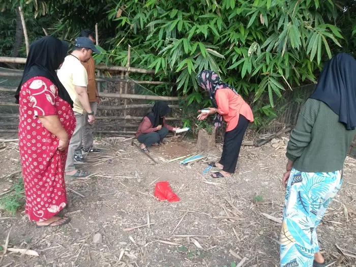 PT CPM Berdayakan Kelompok Pengelola TOGA di Poboya Cara Pembuatan Pupuk Ramah Lingkungan