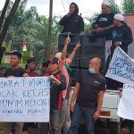 Ratusan Warga Demo Kemenag Morut Buntut Dugaan Asusila Oknum Kakankemenag