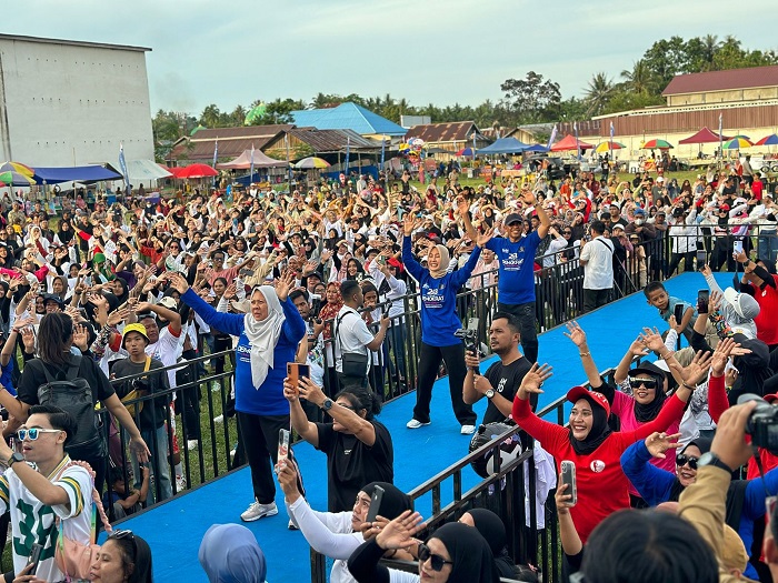 Reny Lamadjido Kampanyekan Hidup Sehat melalui Senam Zumba di Kasimbar Parimo