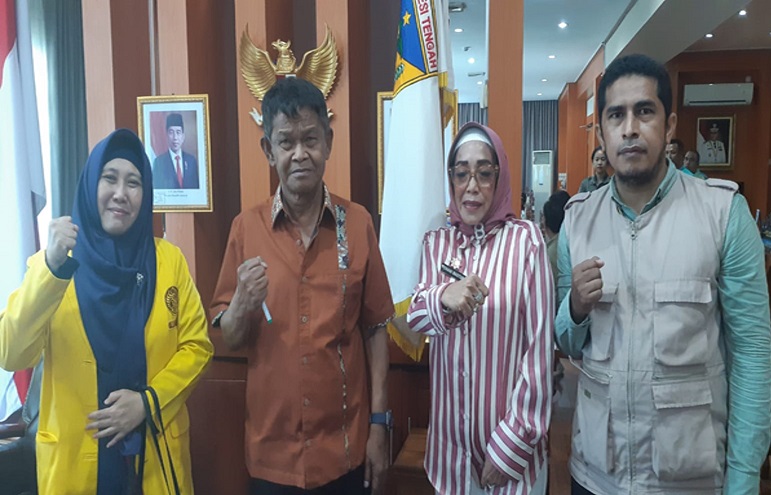 Sosialisasi dan Pelatihan Pembuatan Flakes Cereal Berbasis Tepung Ampas Kelapa dan Tepung Kelor di Desa Binangga