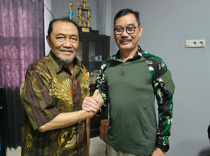 Tunjukkan Akhlak Prajurit, Agusto Temui Senior, HB Paliudju