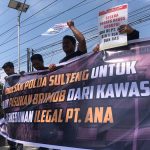 Puluhan Warga Perwakilan Tiga Desa di Morut Demo Polda Sulteng dan Kejati Soal PT ANA
