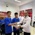 Dua Anak Binaan LPKA Palu Terima Pengurangan Masa Pidana di Hari Natal 2024