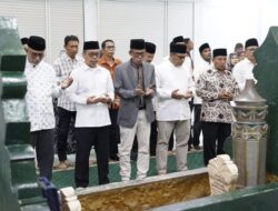 Peringati HAB 79 Kemenag, Pimpinan UIN Palu Ziarahi Makam Datokarama dan Guru Tua