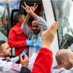 Warga Ramallah Meluapkan Kegembiraannya Sambut Pembebasan 114 Tahanan Palestina