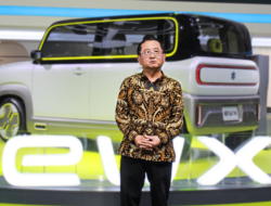 Debut Perdana Mobil Listrik eWX, Suzuki Hadir Serba Lengkap pada IIMS 2025