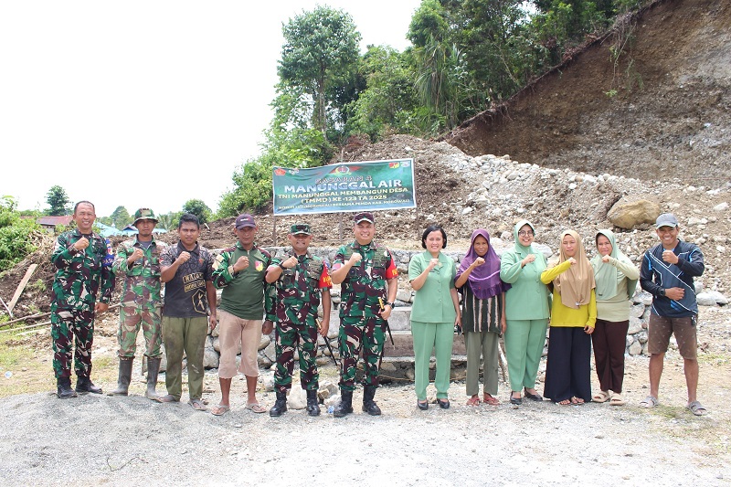 TNI Manunggal Air di Desa Bente Morowali, Warga Tak Susah lagi Cari Air Bersih