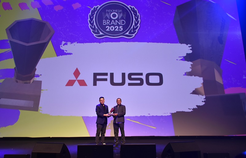 Dua Penghargaan Bergengsi Diraih Mitsubishi Fuso di Kategori Kendaraan Niaga