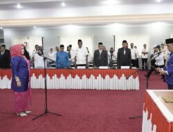 Gubernur Anwar Hafid Lantik Siti Norma Mardjanu sebagai PAW Komisioner KI Sulteng