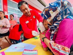 Alfamidi Palu Gandeng SGM Eksplor Edukasi Ratusan Keluarga Balita Pentingnya Zat Besi