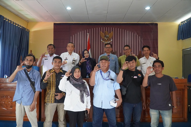 Kesalahpahaman Informasi Publik, KI Sulteng Mediasi Antara Insan Pers dan Dinas ESDM