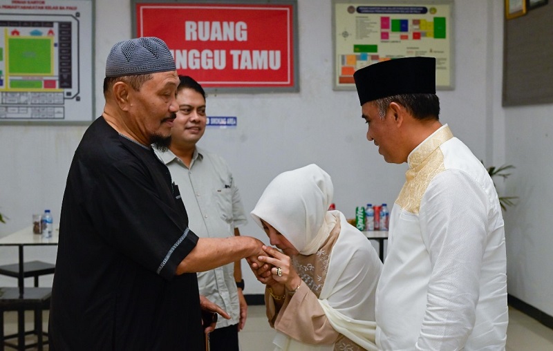 Momen Silaturahmi Idulfitri 1446H, Anwar Hafid Kunjungi Tiga Gubernur Sulteng Pendahulu