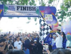 Gubernur Anwar Hafid Lepas Ribuan Peserta Fun Walk Sulteng Nambaso