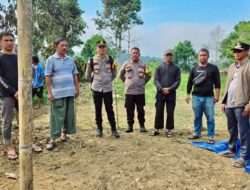 Kunjungi Korban Kebakaran di Dusun Bencue, Wakil Ketua DPRD Morut Serahkan Bantuan