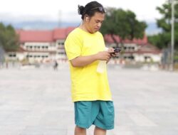 Pimpinan Media Online BeritaMorut, Hendly Mangkali Ditetapkan Tersangka, Dikenal karena Kiprah Sosialnya yang Peduli